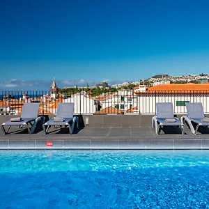 hotel-do-carmo.madeira-islandshotels.com/